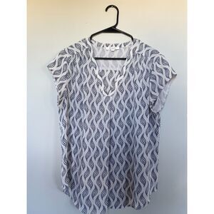Monday Fun Off-White & Navy Blue Leaf Print Cap Sleeve V-Neck Blouse - Size XL